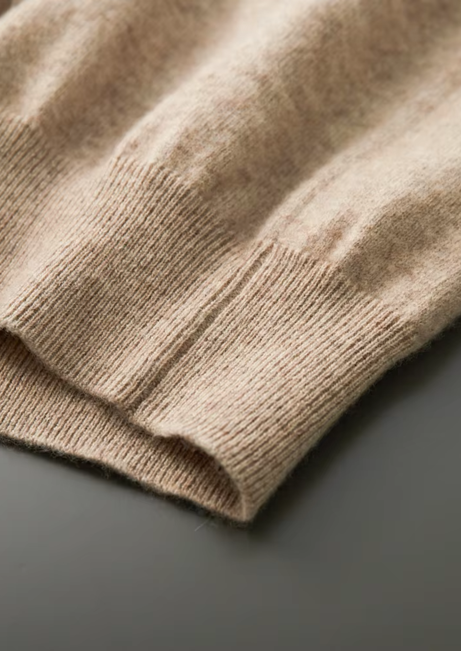 PURE EXTRA-FINE MERINO WOOL CLASSIC V-NECK SWEATER