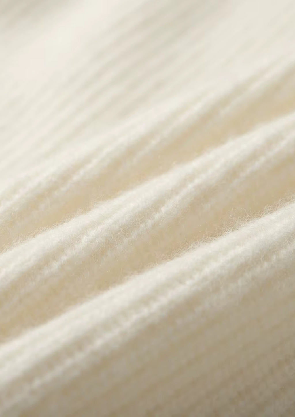 PREMIUM CASHMERE RIBBED V-NECK SWEATER