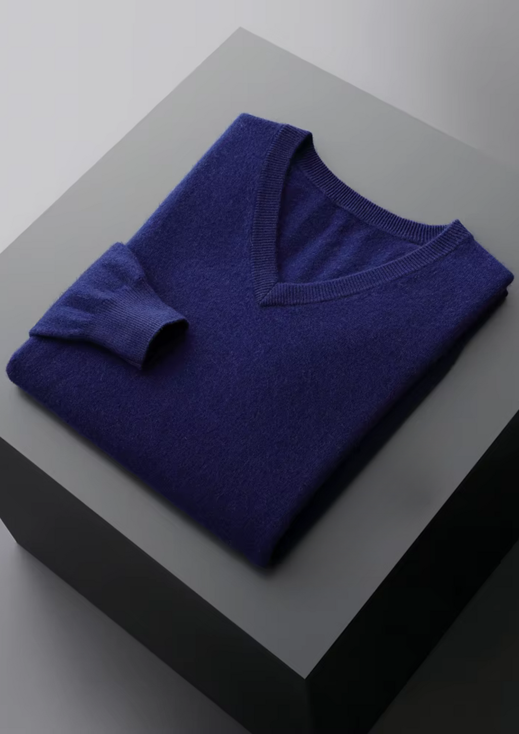 PURE EXTRA-FINE MERINO WOOL CLASSIC V-NECK SWEATER