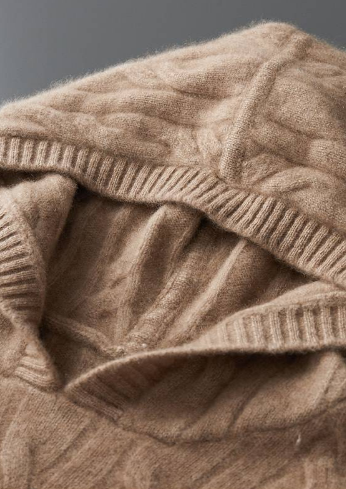 PURE CASHMERE CABLE KNIT HOODIE